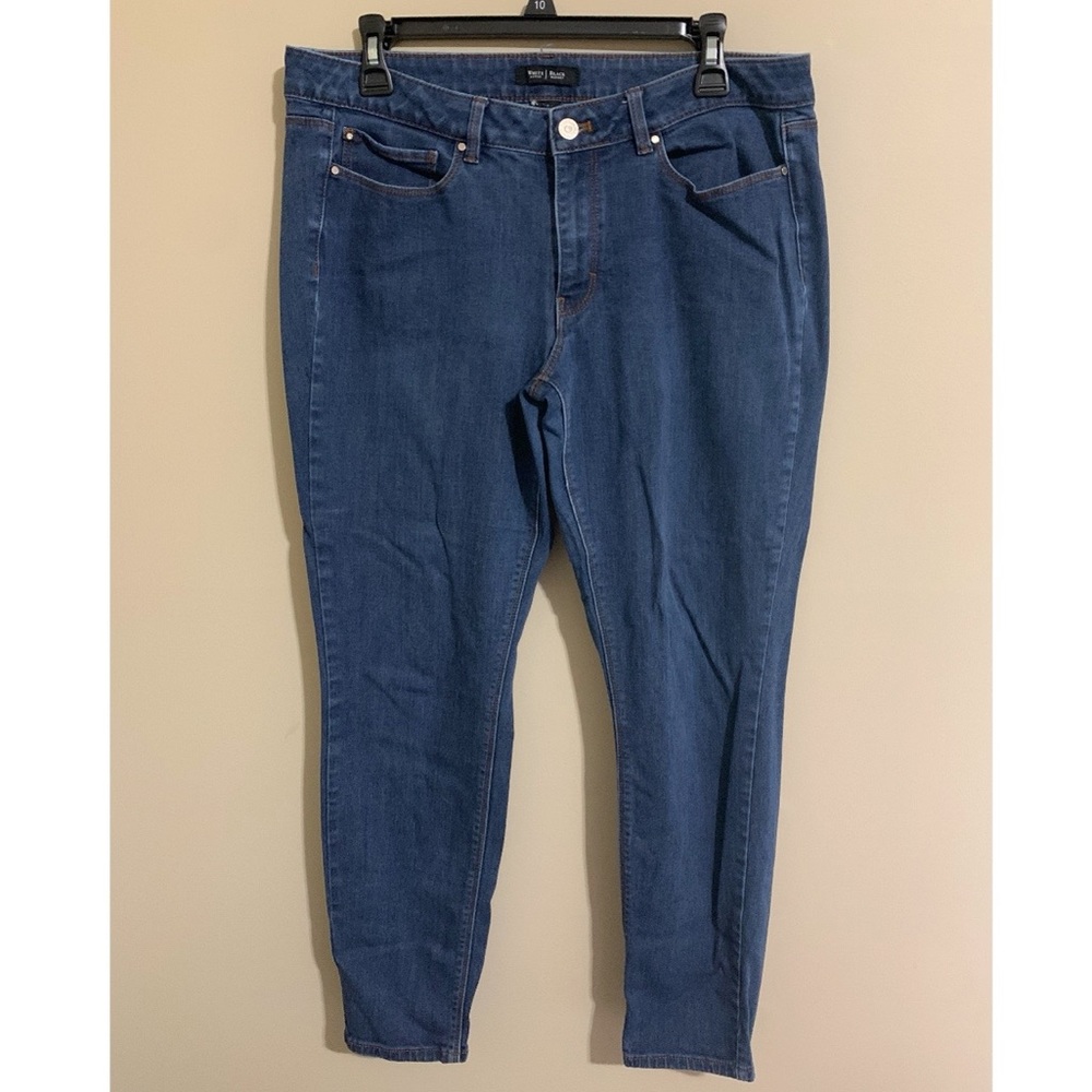 Skinny jeans. Size 12 regular. WHBM.